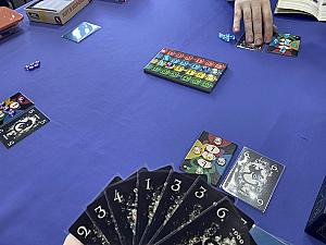 Кот в коробке