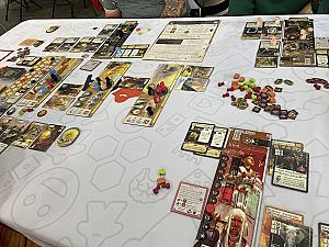 Расклад на 4 игроков, потребуется много места