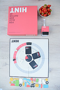 
                            Изображение
                                                                настольной игры
                                                                «Red HINT»
                        