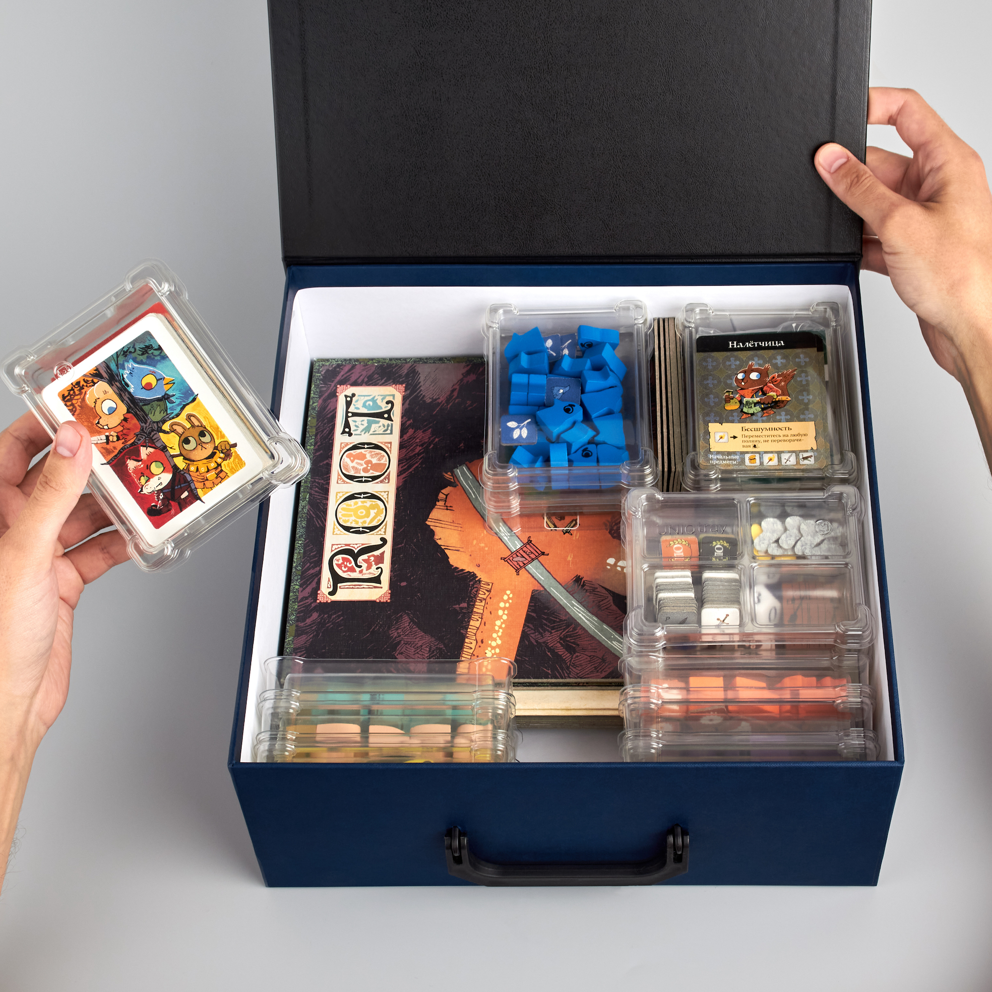 Настольная игра «Корни» в чемодане Uniq Box