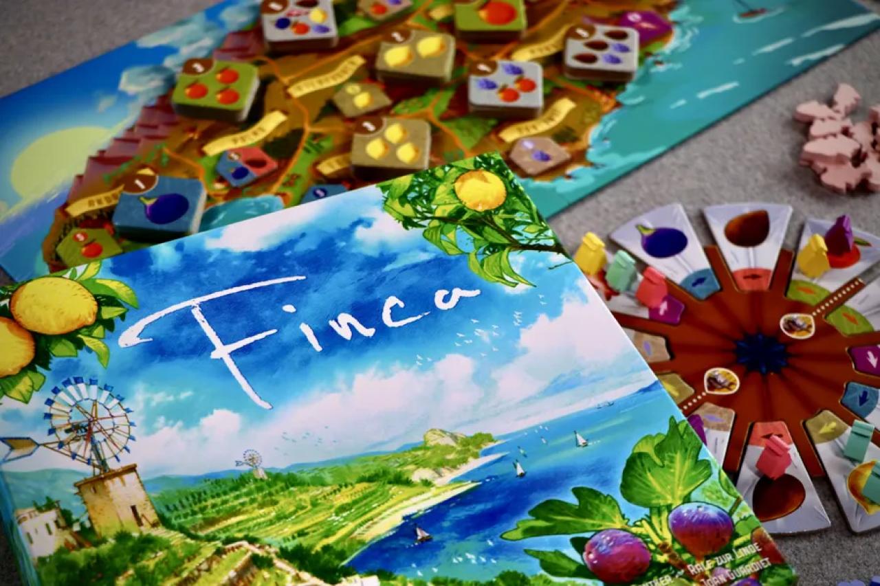 (https://boardgamegeek.com/image/8493660/finca)