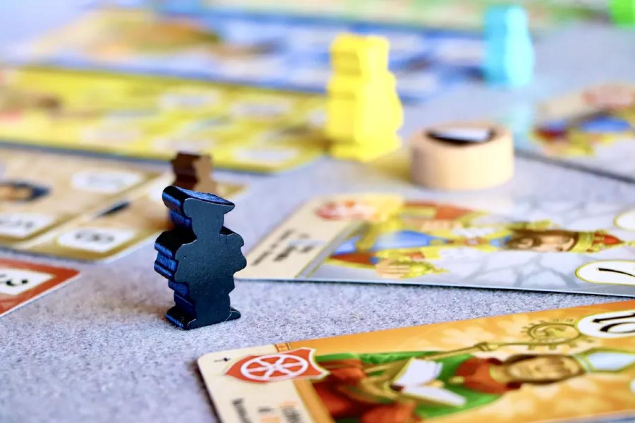 (https://boardgamegeek.com/image/7747398/metz)